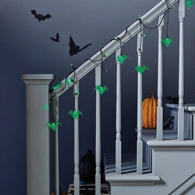Hyde & EEK! Boutique 25ct Bat Halloween Icicle Lights Green - Hyde & EEK! Boutique™ 1 Hyde & EEK! Boutique 25ct Bat Halloween Icicle Lights Green - Hyde & EEK! Boutique™