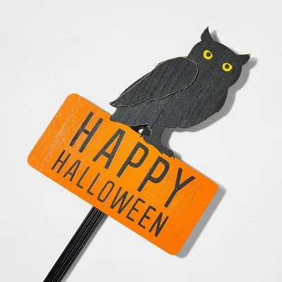 Hyde & EEK! Boutique Wood Owl 'Happy Halloween' Halloween Decorative Yard Stake - Hyde & EEK! Boutique™ 2 Hyde & EEK! Boutique Wood Owl 'Happy Halloween' Halloween Decorative Yard Stake - Hyde & EEK! Boutique™ - Image 2