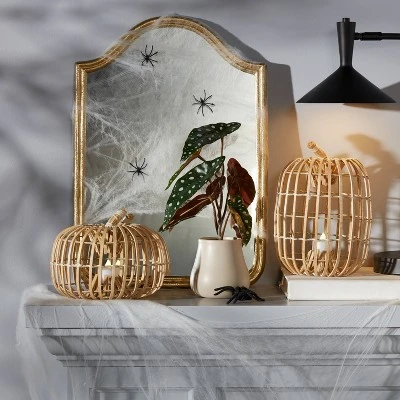 Hyde & EEK! Boutique Harvest Light Up Woodchip Woven Medium Pumpkin - Hyde & EEK! Boutique™ 1 Hyde & EEK! Boutique Harvest Light Up Woodchip Woven Medium Pumpkin - Hyde & EEK! Boutique™