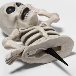 Hyde & EEK! Boutique Waving Skeleton Groundbreaker Halloween Decorative Prop - Hyde & EEK! Boutique™ -Hyde and Eek Cosplay Store GUEST 8b42d2f7 8efb 4dcb a866 7d61ce55613f