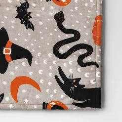 Hyde & EEK! Boutique Halloween Icons Printed Plush Halloween Throw Blanket - Hyde & EEK! Boutique™ -Hyde and Eek Cosplay Store GUEST a73d4d75 42f9 4727 8163 cd64978bf960
