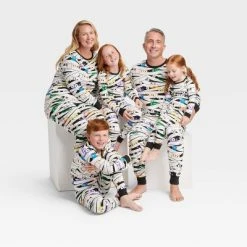 Kids' Glow-In-The-Dark Mummy Halloween Matching Family Pajama Set - Hyde & EEK! Boutique™ White 11 Kids' Glow-In-The-Dark Mummy Halloween Matching Family Pajama Set - Hyde & EEK! Boutique™ White -Hyde and Eek Cosplay Store GUEST c15f19ca ffd0 4974 84bc bff6c8557824